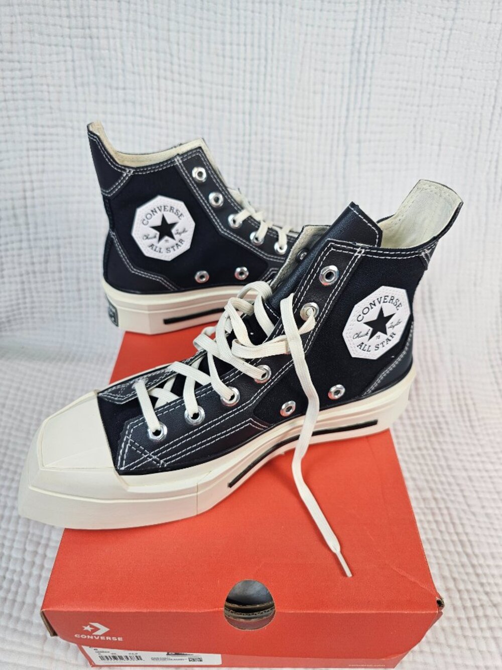 😍NWT😍 Converse Chuck 70 De Luxe Squared High - Black/Egret Women's 8/Men's 6 - Picture 3 of 16